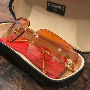 Chanel Sunglasses 4017-D Amber lens gold frames